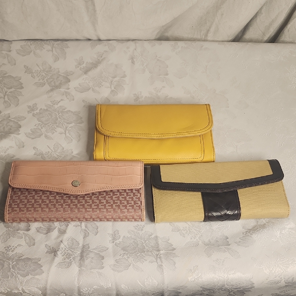 Lot Of 3 Wallets Relic, Charter Club & Liz Claiborne